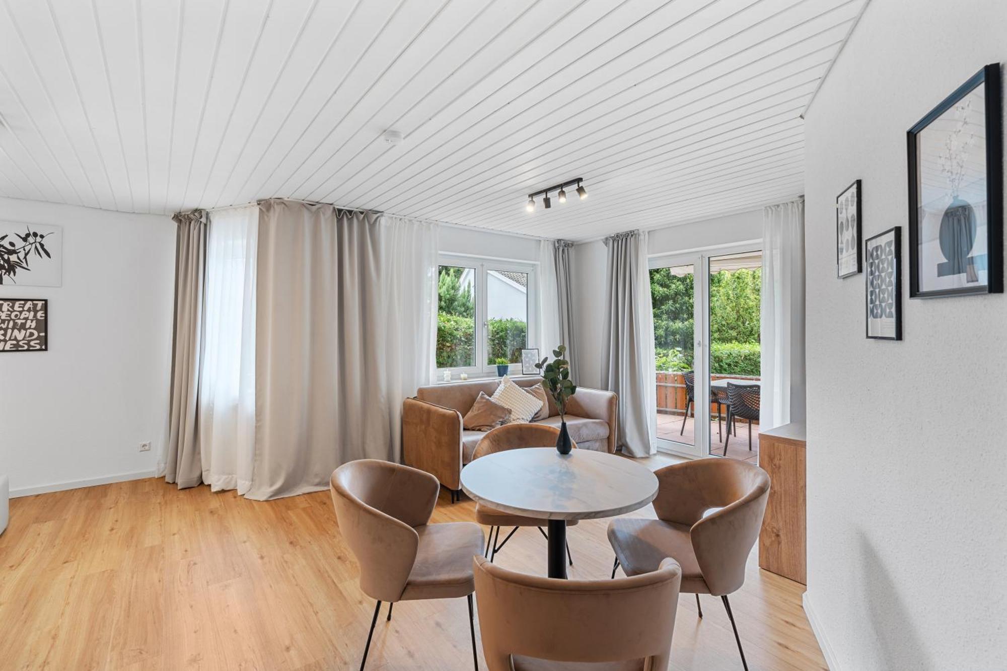 Anytime - Gaestehaus Am Weinberg In Ueberlingen Екстериор снимка