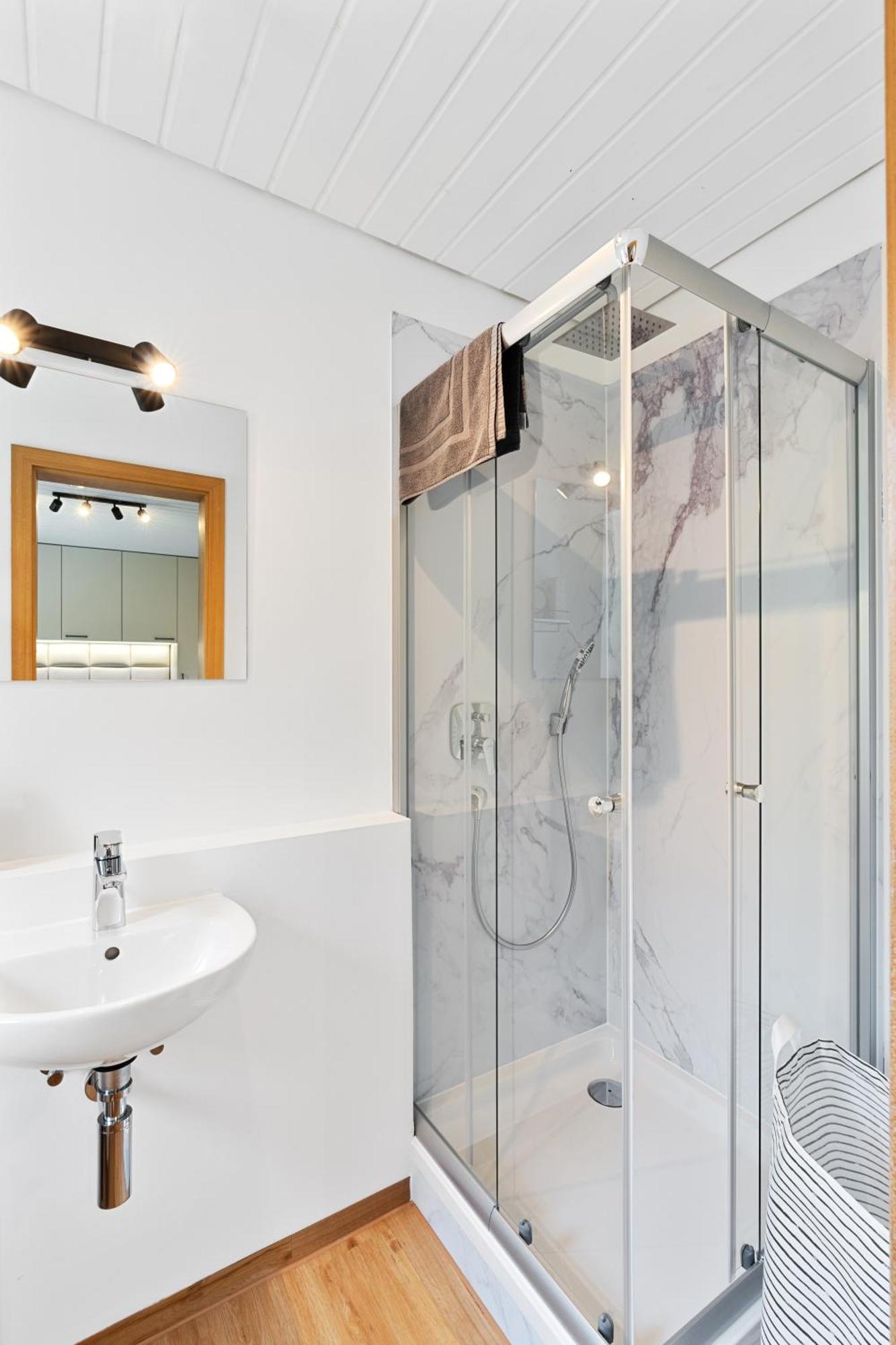 Anytime - Gaestehaus Am Weinberg In Ueberlingen Екстериор снимка