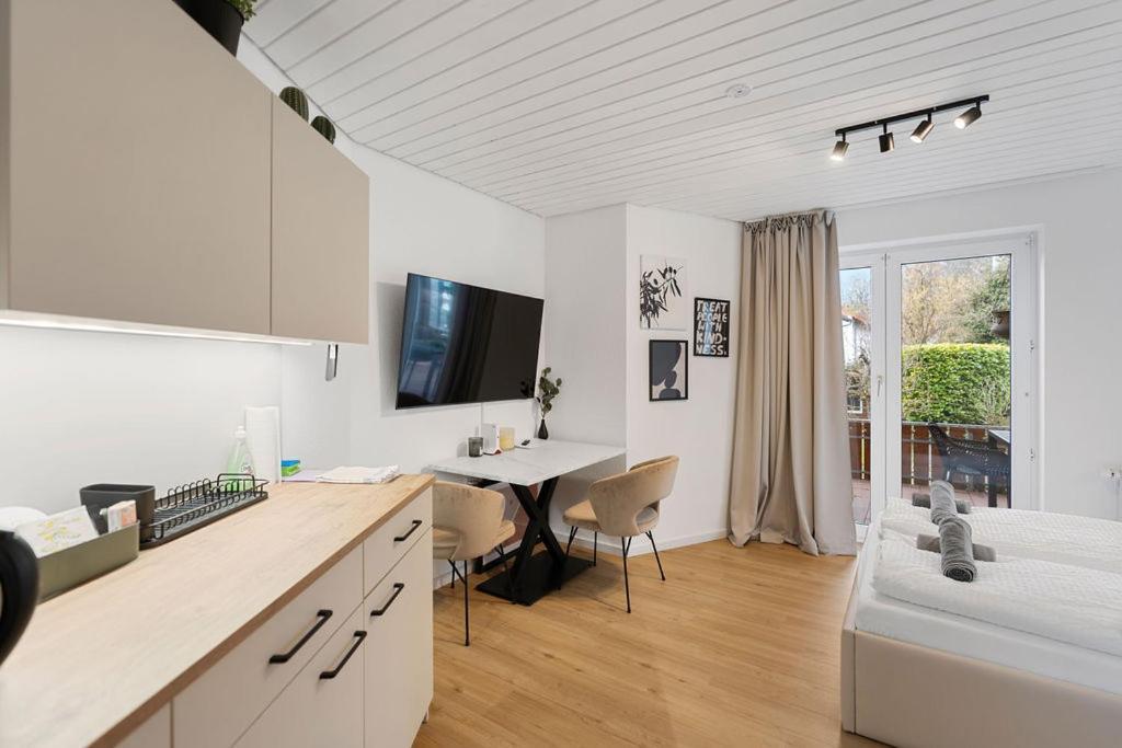Anytime - Gaestehaus Am Weinberg In Ueberlingen Екстериор снимка